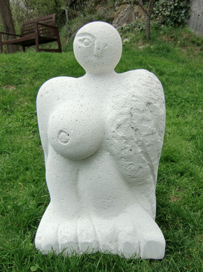 Picture number 5 in the Series 9_Skulpturen